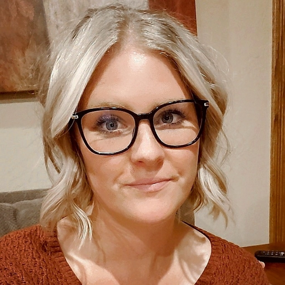 Meet your Posher, Rayana